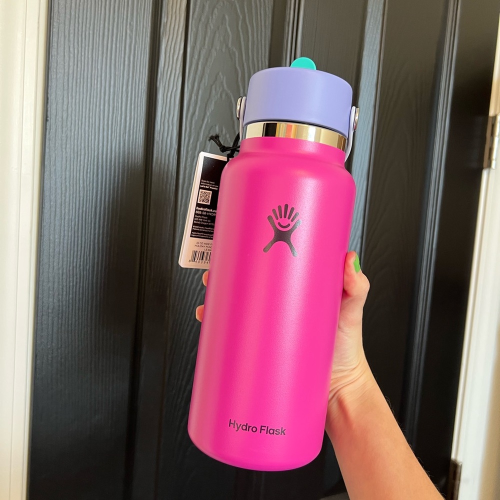 Remix 32 oz Wide Mouth Flex Straw Cap Hydro Flask Water Bottle Holiday Punch